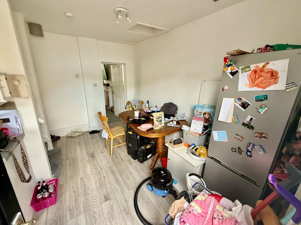 Lot: 69 - ATTRACTIVE PAIR OF SEMI-DETACHED HOUSES - 1 Mays Road - Dining room